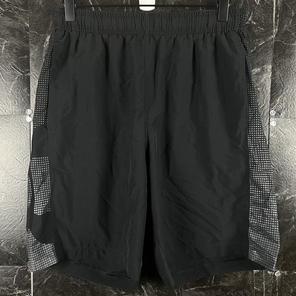 Under Armour Men's Black HeatGear Running Shorts Medium